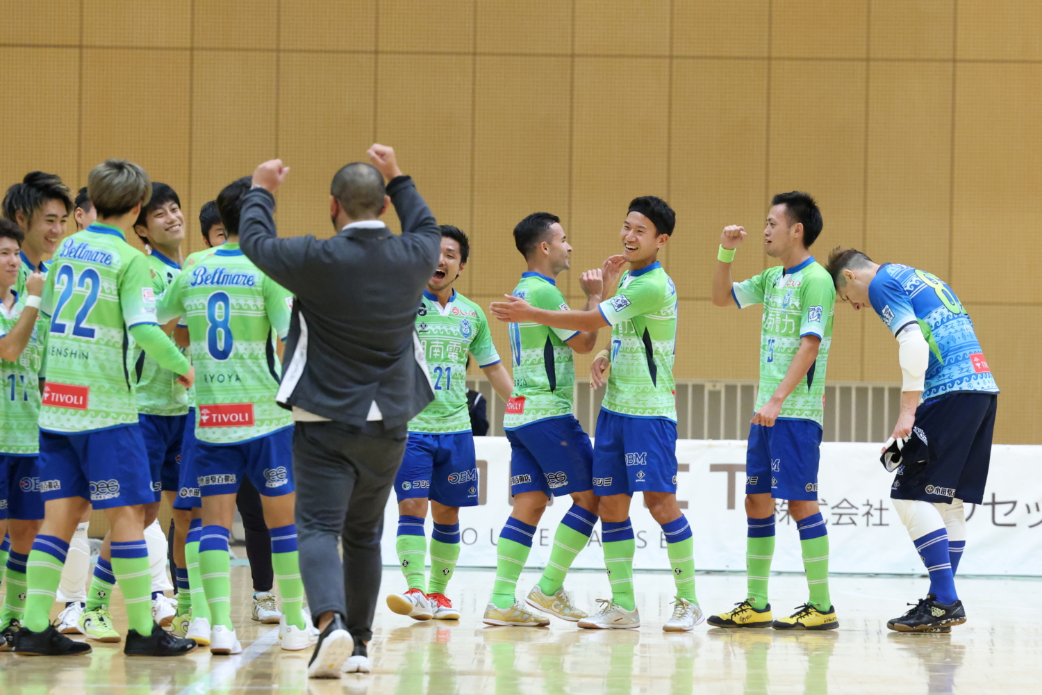 ｆ１試合結果 順位 ｆリーグ初の 神奈川ダービー は湘南ベルマーレに軍配 バサジィ大分がボアルース長野に9発大勝 Smart Sports News